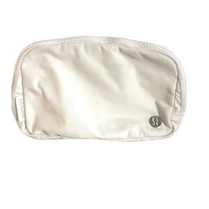 Lululemon Belt Bag-1L Light Ivory and Silver